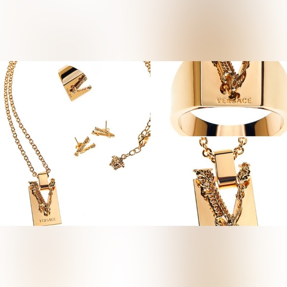 BNWT VERSACE PENDANT - Picture 3 of 16